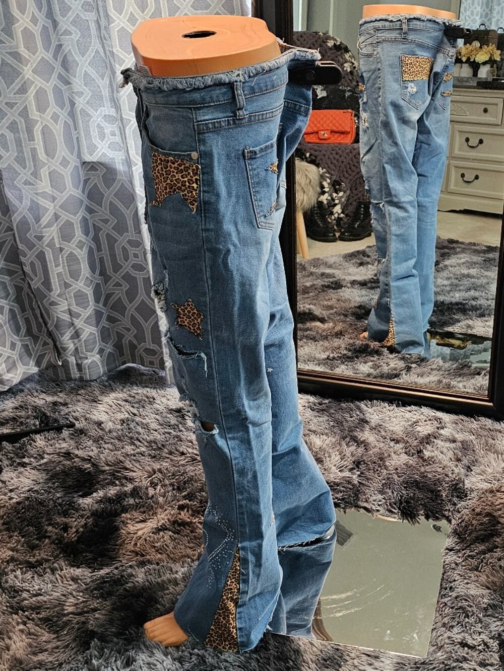 Celebrity Ace Distressed Leopard‑Patch Jeans – Size 15/32 - Picture 2 of 8